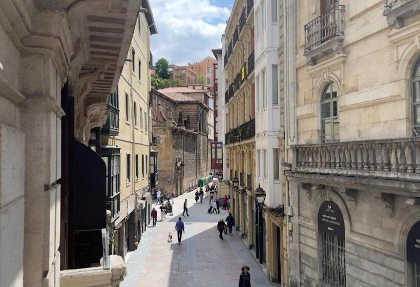 اتاق خانوادگی, Casual Blue