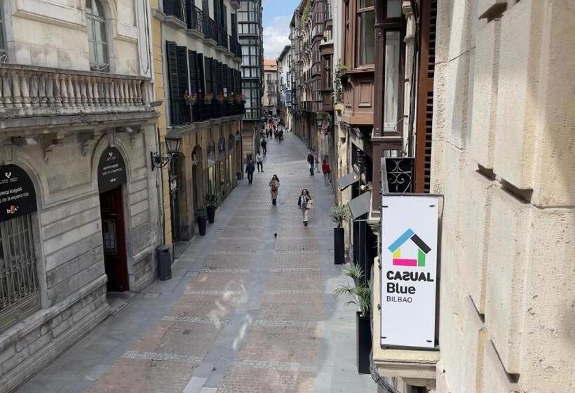 اتاق خانوادگی, Casual Blue