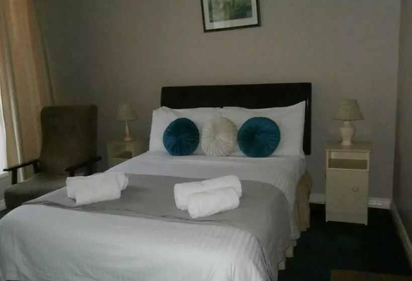 スタンダードルーム, Ilenroy House B&b