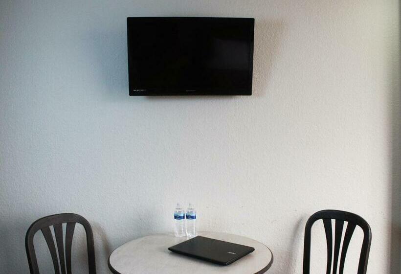 חדר סטנדרט, Corona Plaza