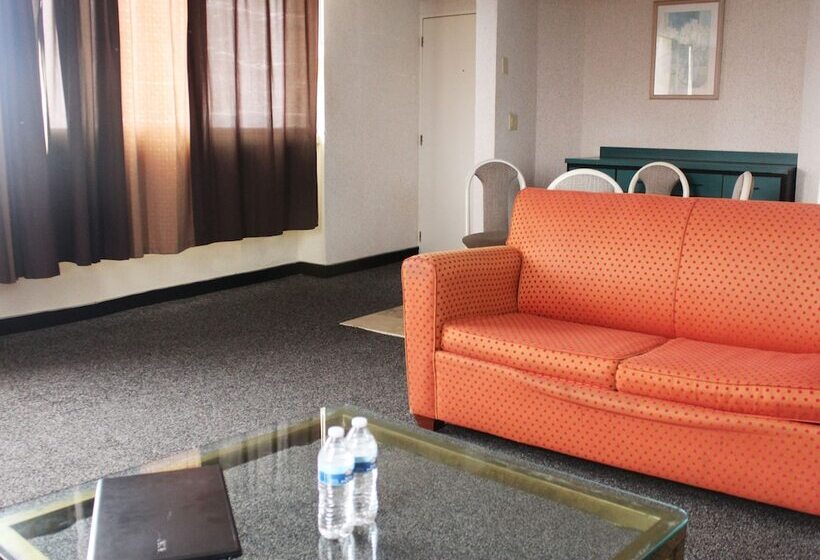 סוויטה נוף לים, Corona Plaza