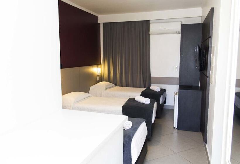 חדר דלוקס לשלושה, Minuano Hotel Express Próx Orla Lago Guaíba, Mercado Público, 300 M Rodoviária