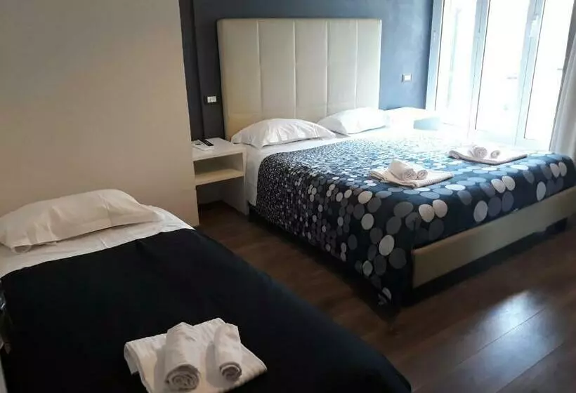 اتاق استاندارد سه نفره, Modern Bnb