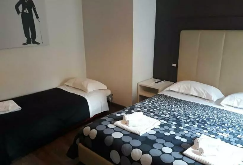 اتاق استاندارد سه نفره, Modern Bnb