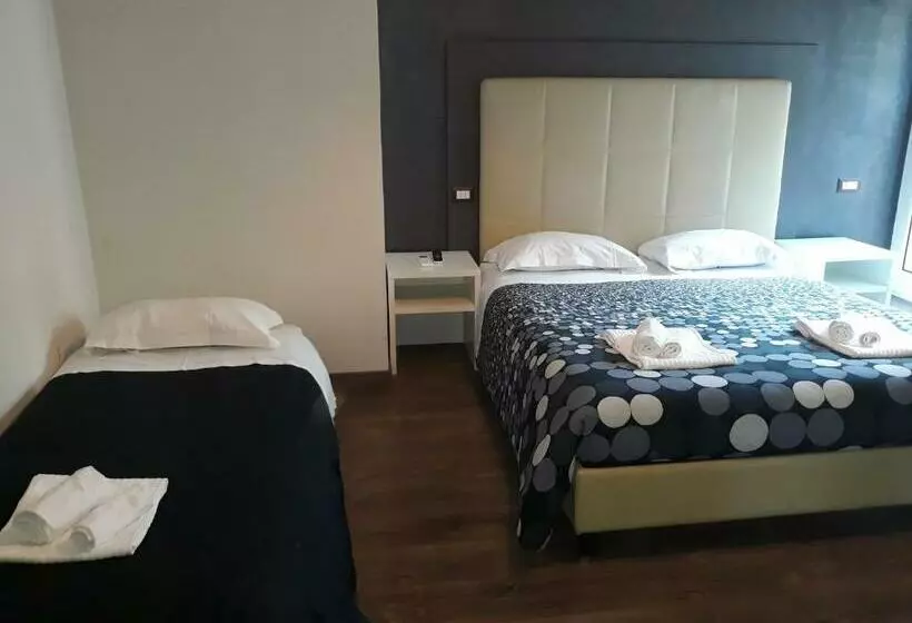 اتاق استاندارد سه نفره, Modern Bnb