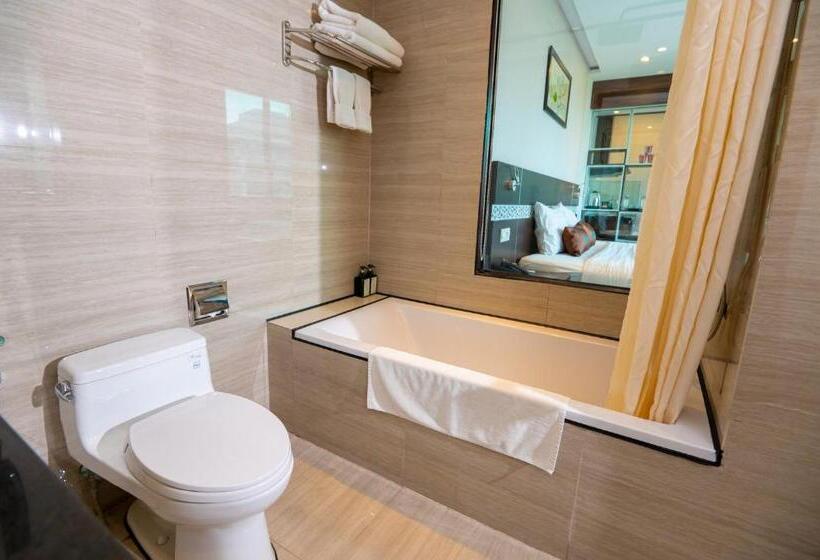 1 Bedroom Apartment Mountain View, Sea Garden