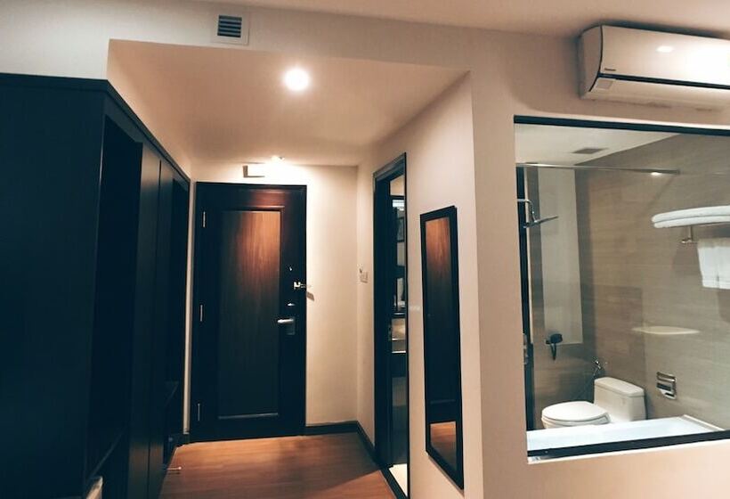 اتاق لوکس با بالکن, Sea Garden