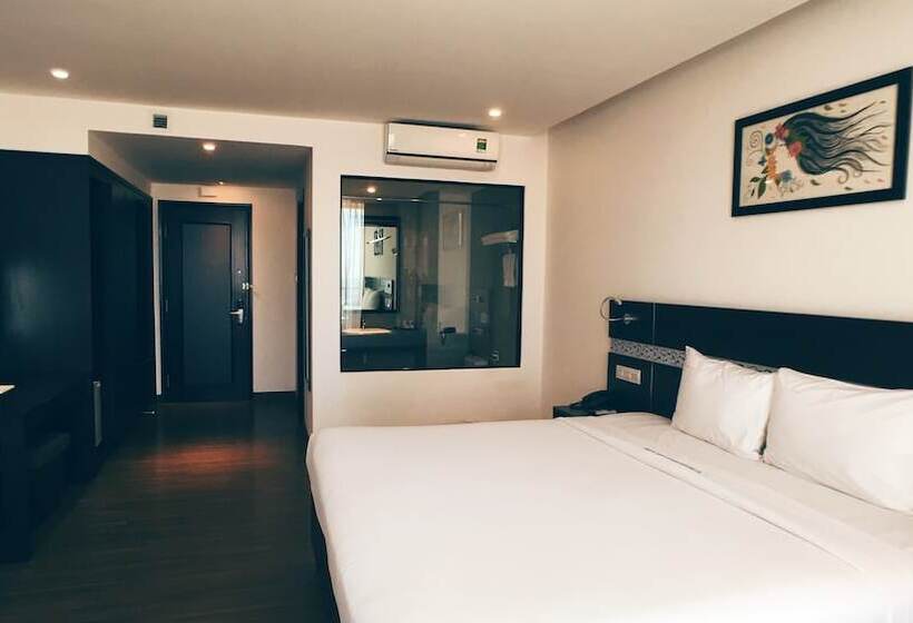 اتاق لوکس با بالکن, Sea Garden