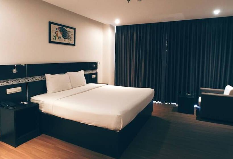 اتاق لوکس با بالکن, Sea Garden