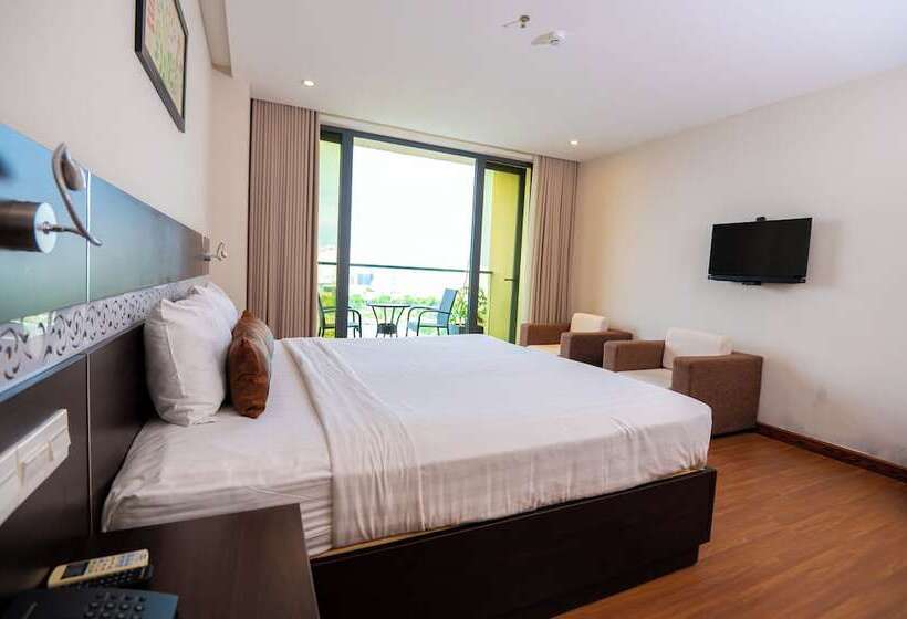 اتاق لوکس با بالکن, Sea Garden