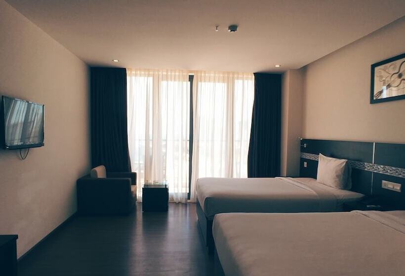 اتاق لوکس با بالکن, Sea Garden