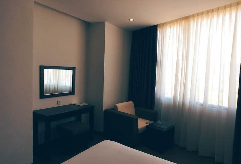 اتاق لوکس با بالکن, Sea Garden