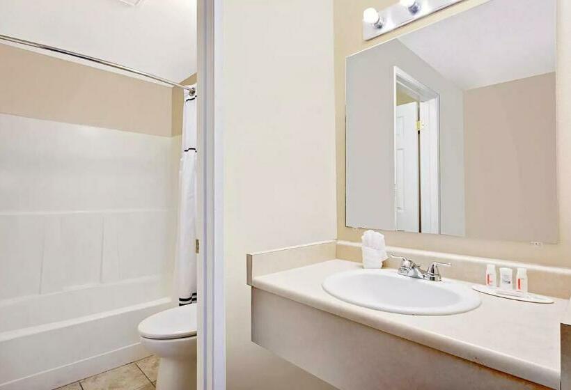 غرفة قياسية سرير كينج, Days Inn By Wyndham Lakewood South Tacoma