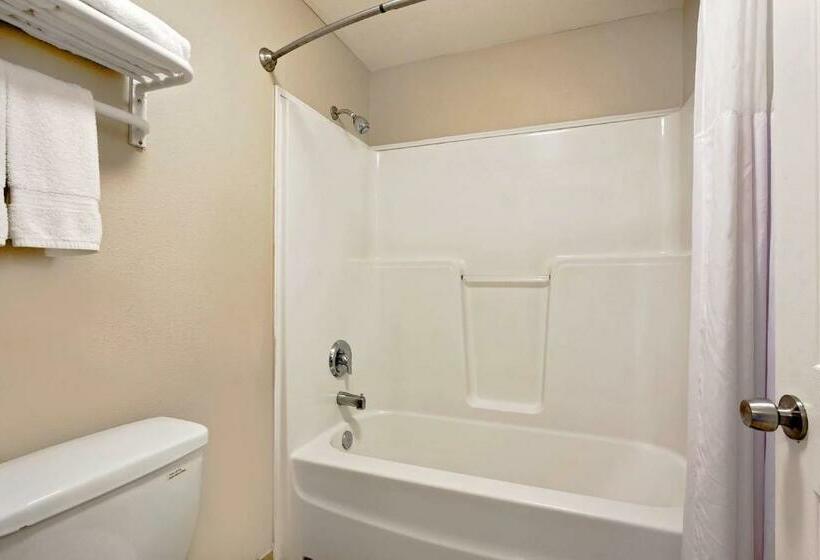 غرفة قياسية سرير كينج, Days Inn By Wyndham Lakewood South Tacoma