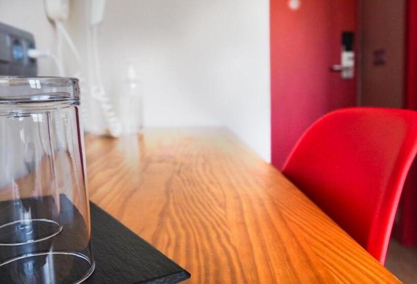 اتاق استاندارد, Ok Hostel Madrid