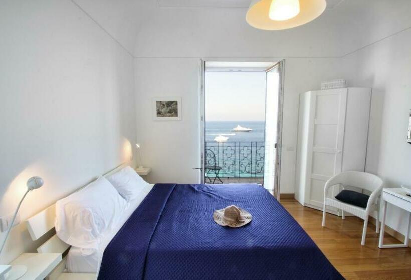 オーシャンビュースタンダードルーム, Capri Inn