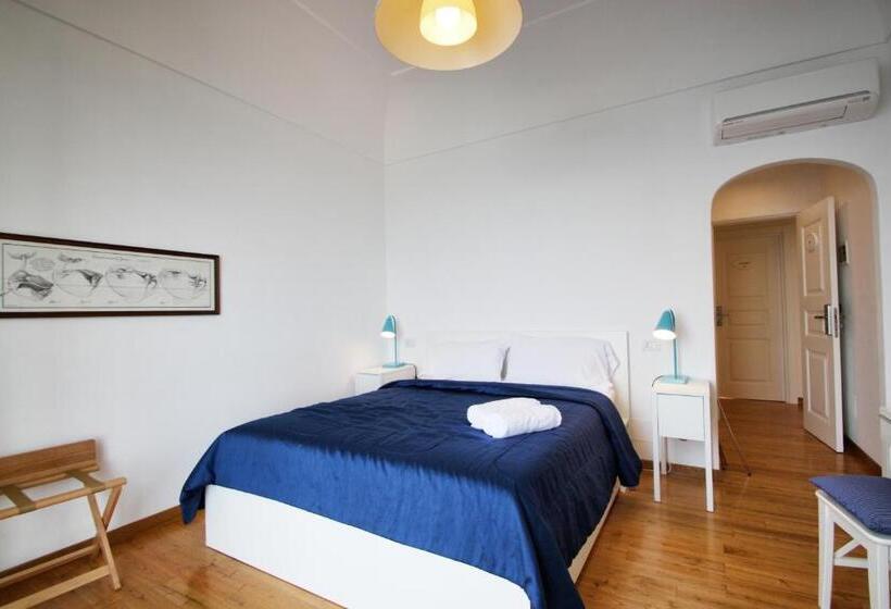 オーシャンビュースタンダードルーム, Capri Inn