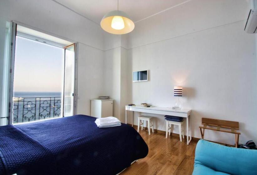 オーシャンビュースタンダードルーム, Capri Inn