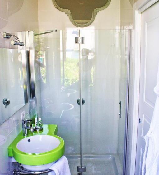 オーシャンビュースタンダードルーム, Capri Inn