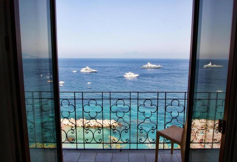 Номер Стандарт Вид на Море, Capri Inn