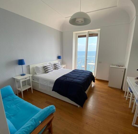 オーシャンビュースタンダードルーム, Capri Inn