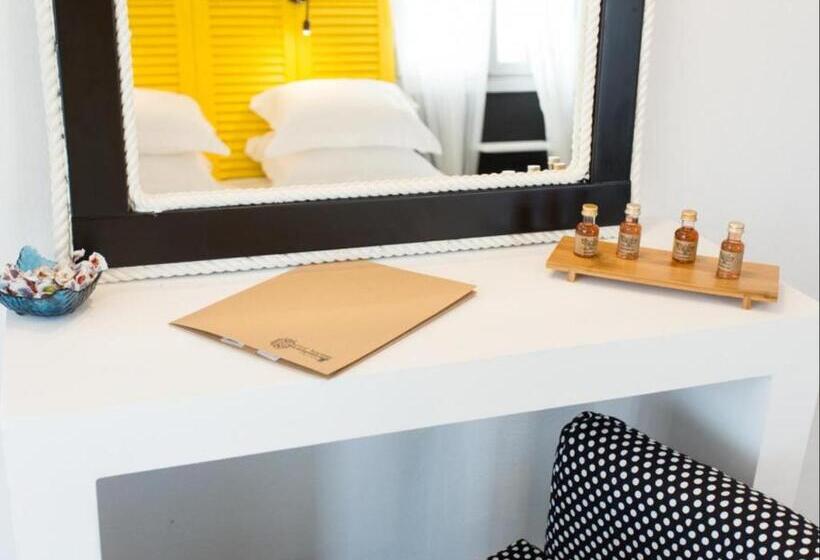 غرفة قياسية, Evi Rooms