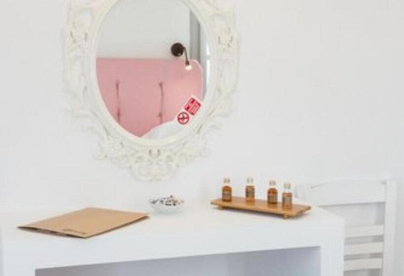 غرفة قياسية, Evi Rooms