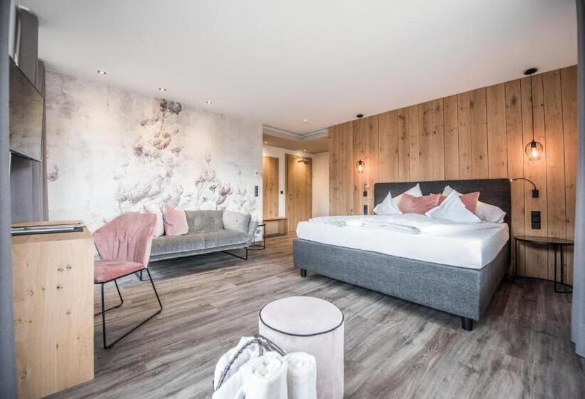 デラックスルーム, Walter