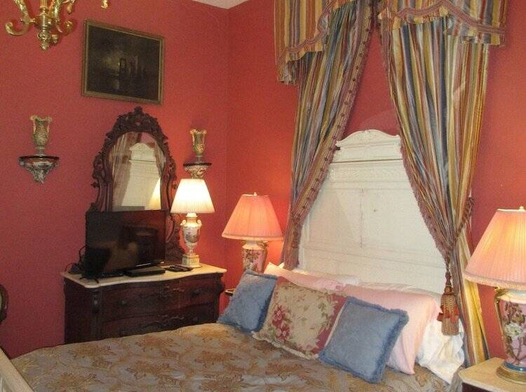 标准间, Johnstone Mansiion