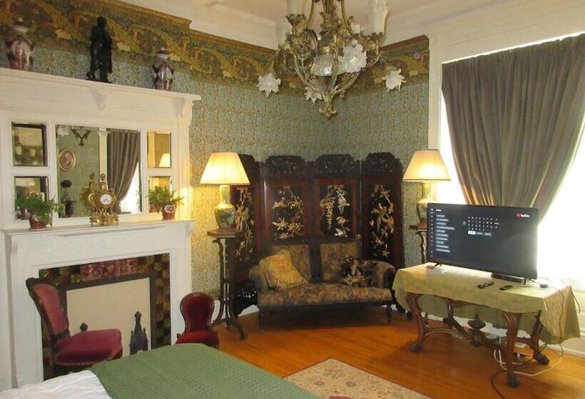 豪华单人间, Johnstone Mansiion