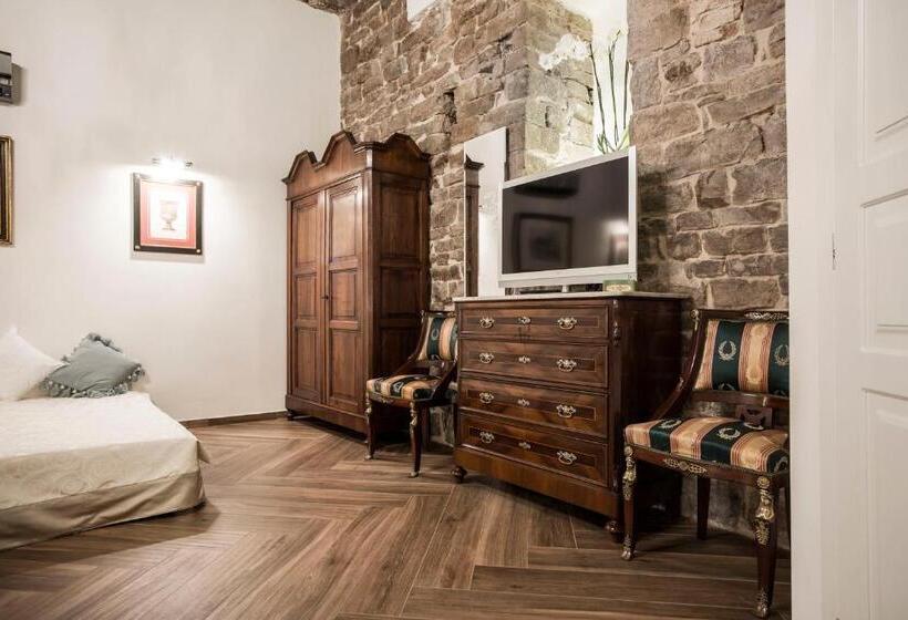 اتاق خانوادگی, Residenza Delle Arti
