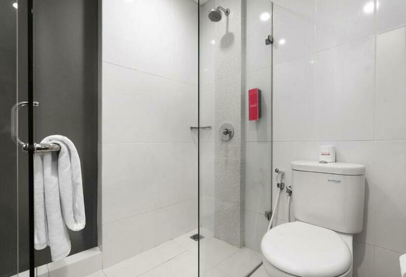 Номер Стандарт Вид на Бассейн, Laska Hotel Subang