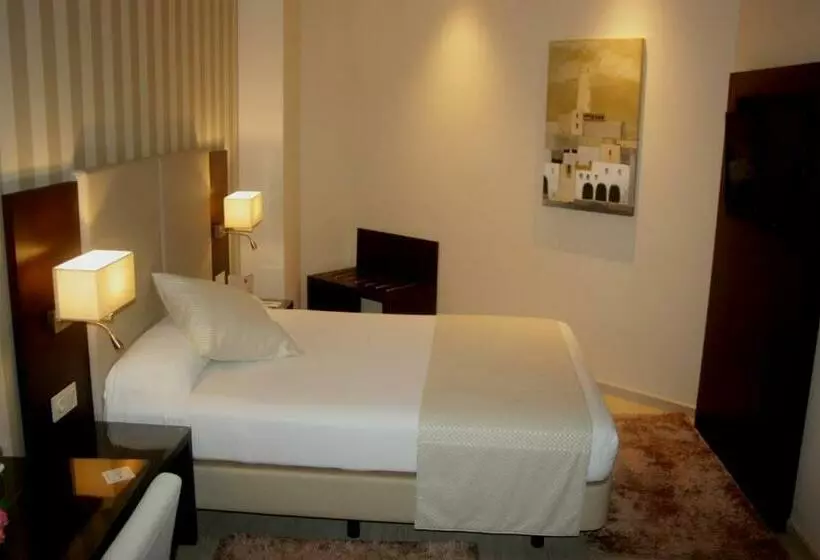 اتاق استاندارد, Az Hôtels Zeralda