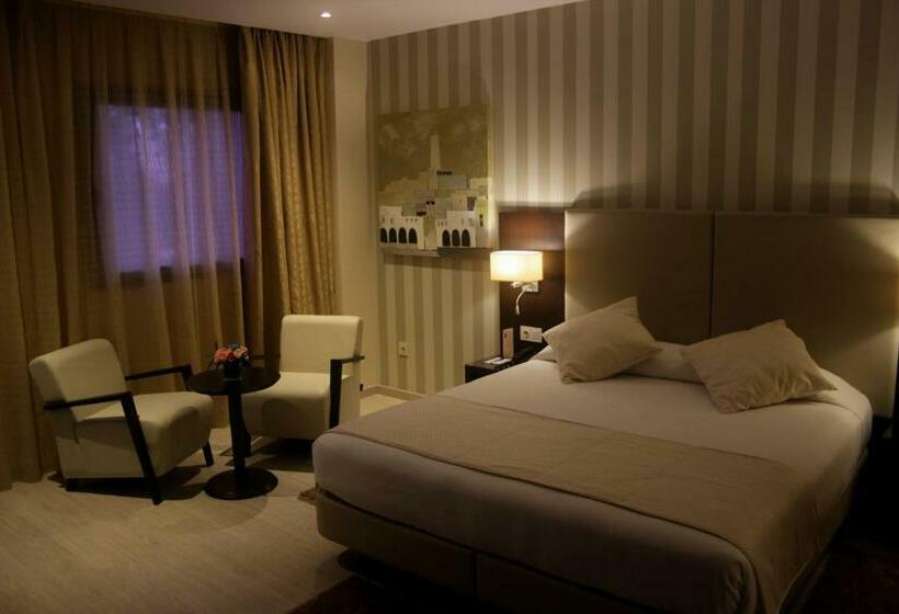 اتاق لوکس, Az Hôtels Zeralda