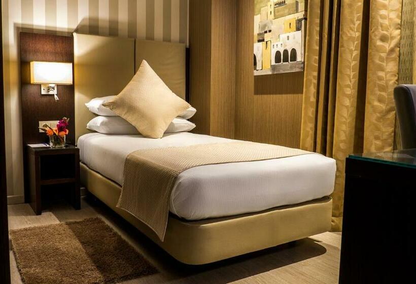 اتاق استاندارد یک نفره, Az Hôtels Zeralda