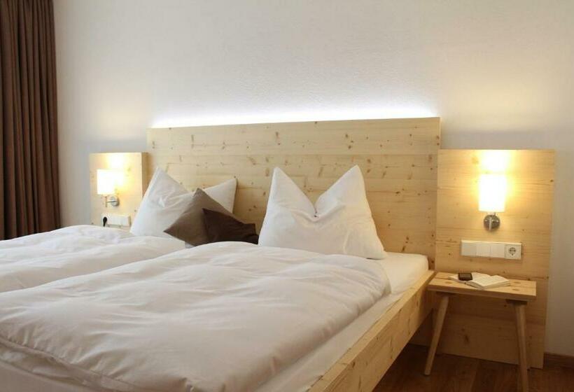 Quarto Standard Individual com Balcão, Beim Rinderwirt