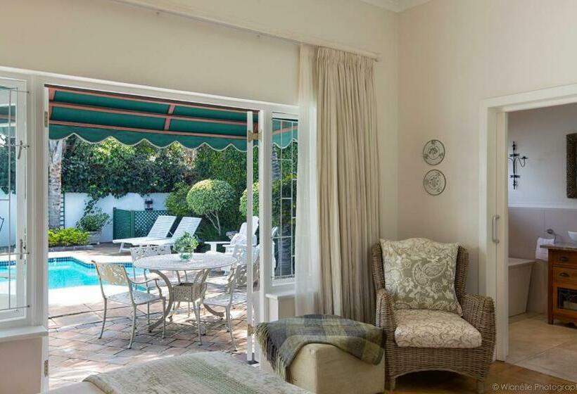 스탠다드 룸 킹사이즈 침대, Carslogie House