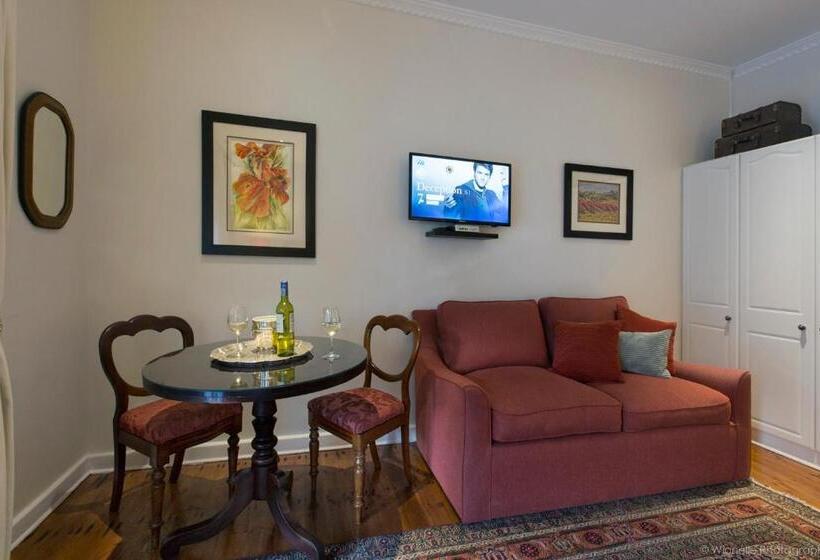 스탠다드 룸 킹사이즈 침대, Carslogie House