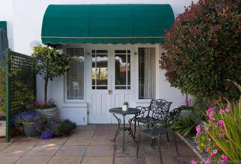 스탠다드 룸 주방구비, Carslogie House