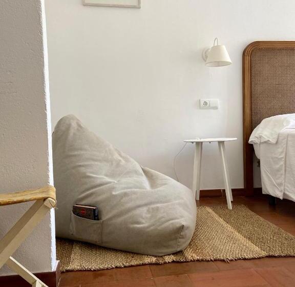 اتاق استاندارد چهارنفره با بالکن, Ecoturisme Mas Ribas