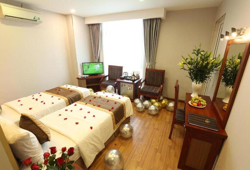 اتاق لوکس, Gallant