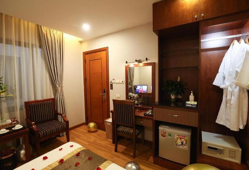 اتاق سوپریور, Gallant