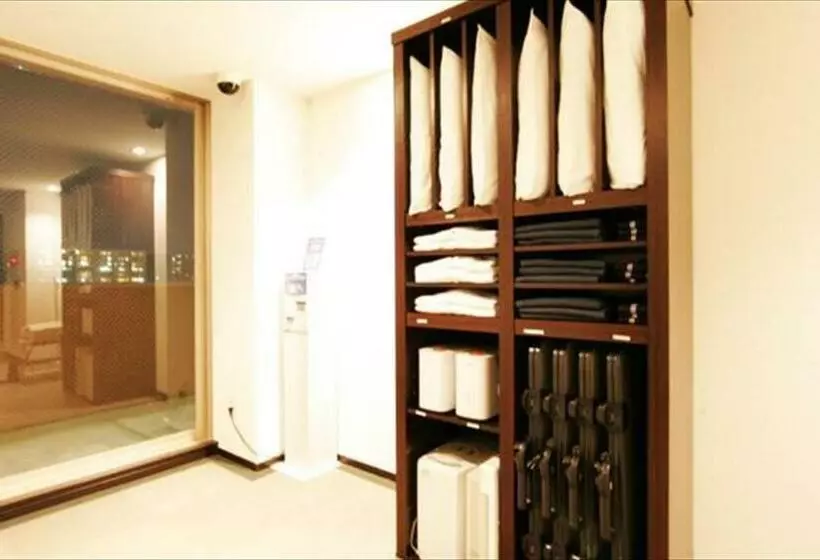 ダブルベッドのベーシックルーム, Green Rich Hotel Tosu Ekimae