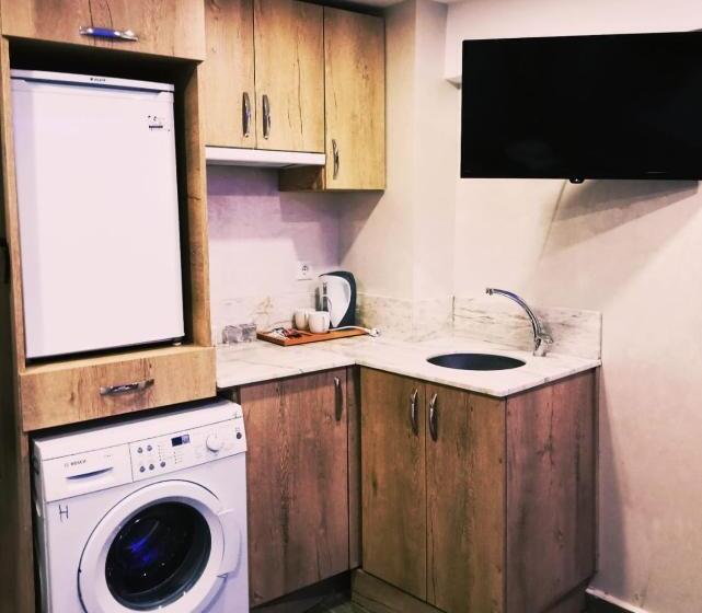 חדר אקונומי, Loren Hotel&suites