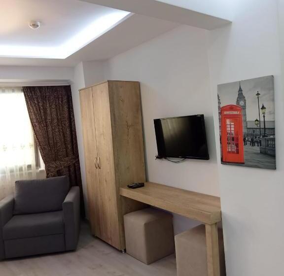 חדר סטנדרט לשלושה, Loren Hotel&suites