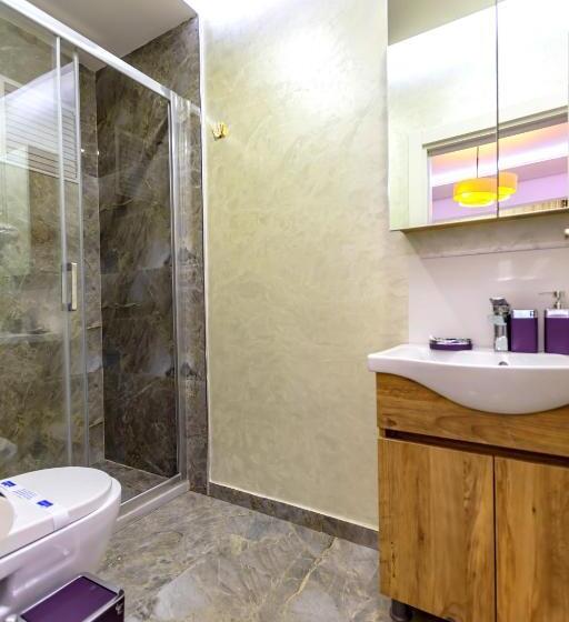 חדר סטנדרט לשלושה, Loren Hotel&suites