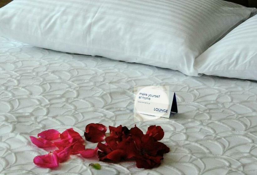 デラックスルーム, Lounge