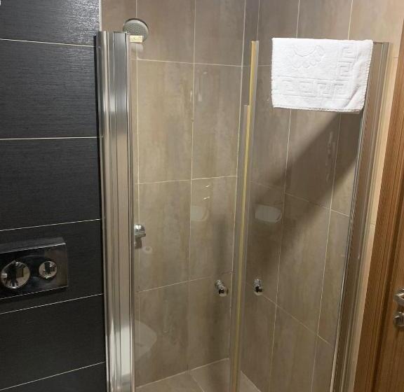 エコノミーシングルルーム, Lounge