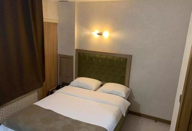 エコノミーシングルルーム, Lounge