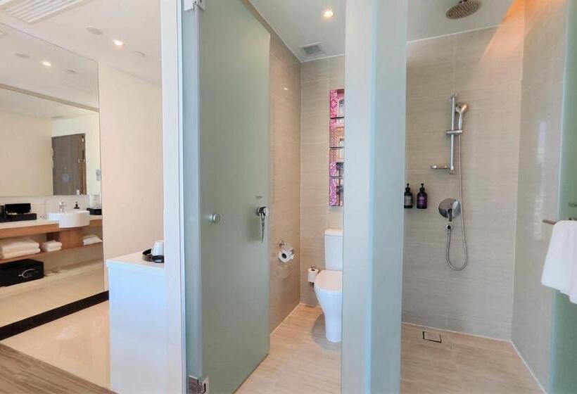 اتاق سوپریور با تخت بزرگ, Mercure Singapore Bugis